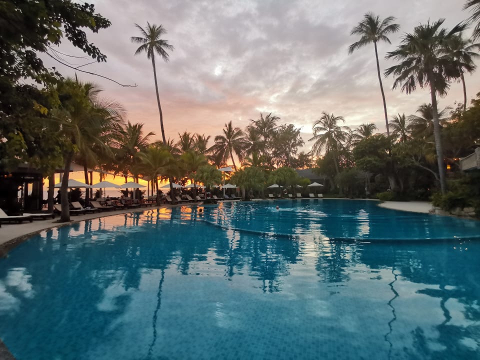 Pool Hoang Ngoc Beach Resort