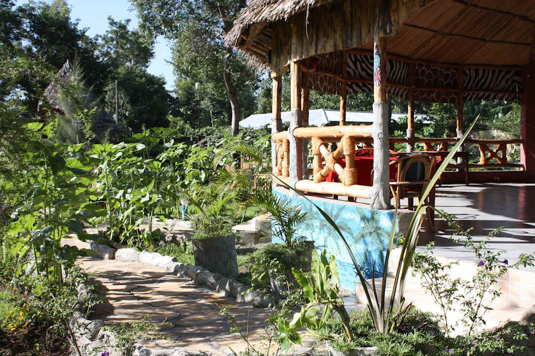 Gastro The Vijiji Center Lodge & Safari
