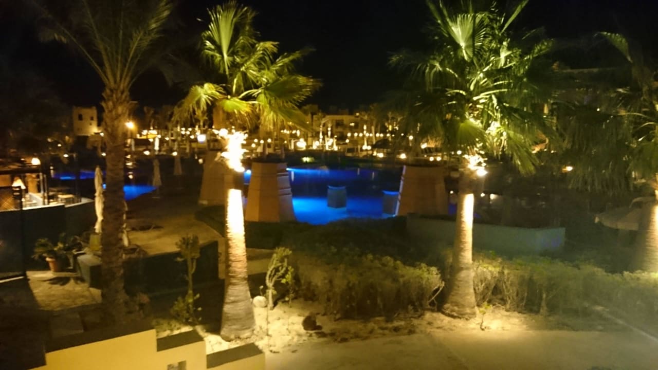 Poolanlage vom Hotel aus Pickalbatros Sands Hotel - Port Ghalib