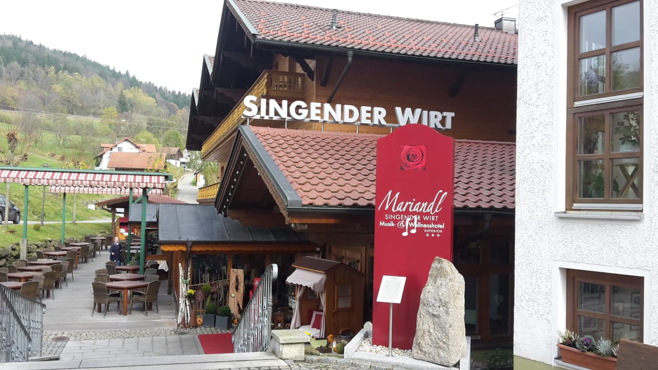 "Außenansicht" Hotel Mariandl Singender Wirt ...