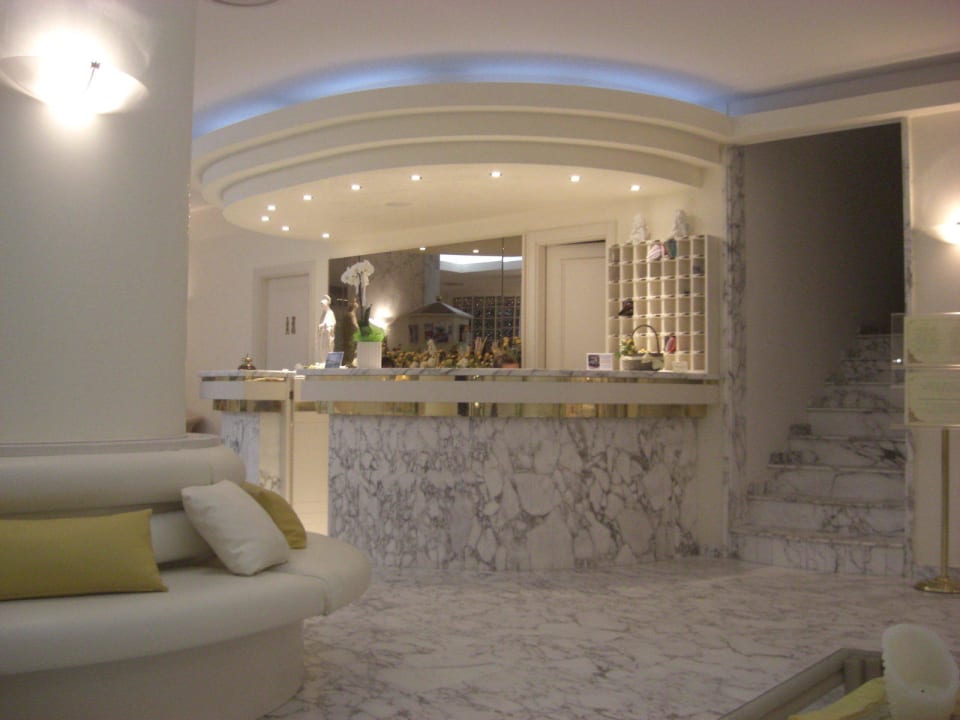 Gepflegte Lobby Hotel Punta dell'Est