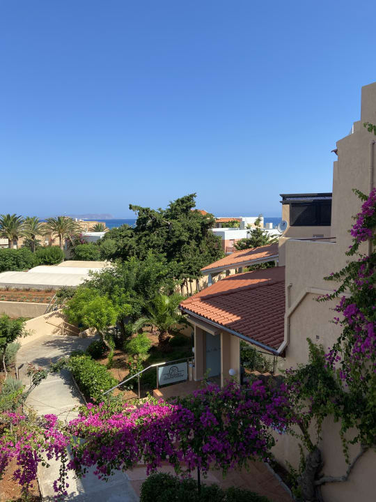 Ausblick Anissa Beach & Village