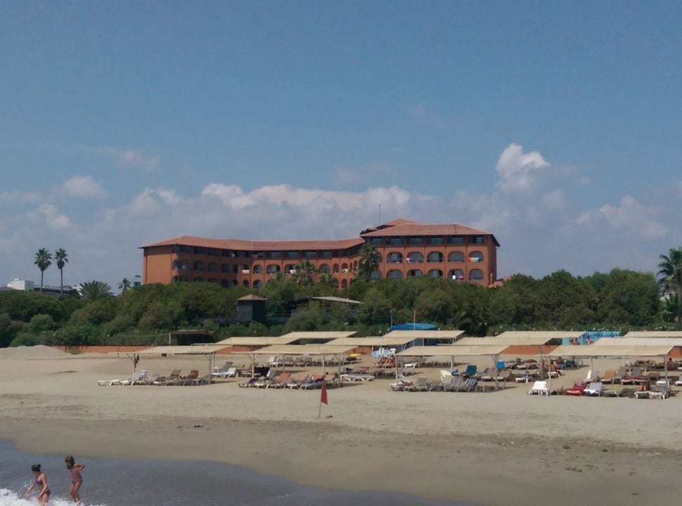 33 Club Turtas Beach Hotel