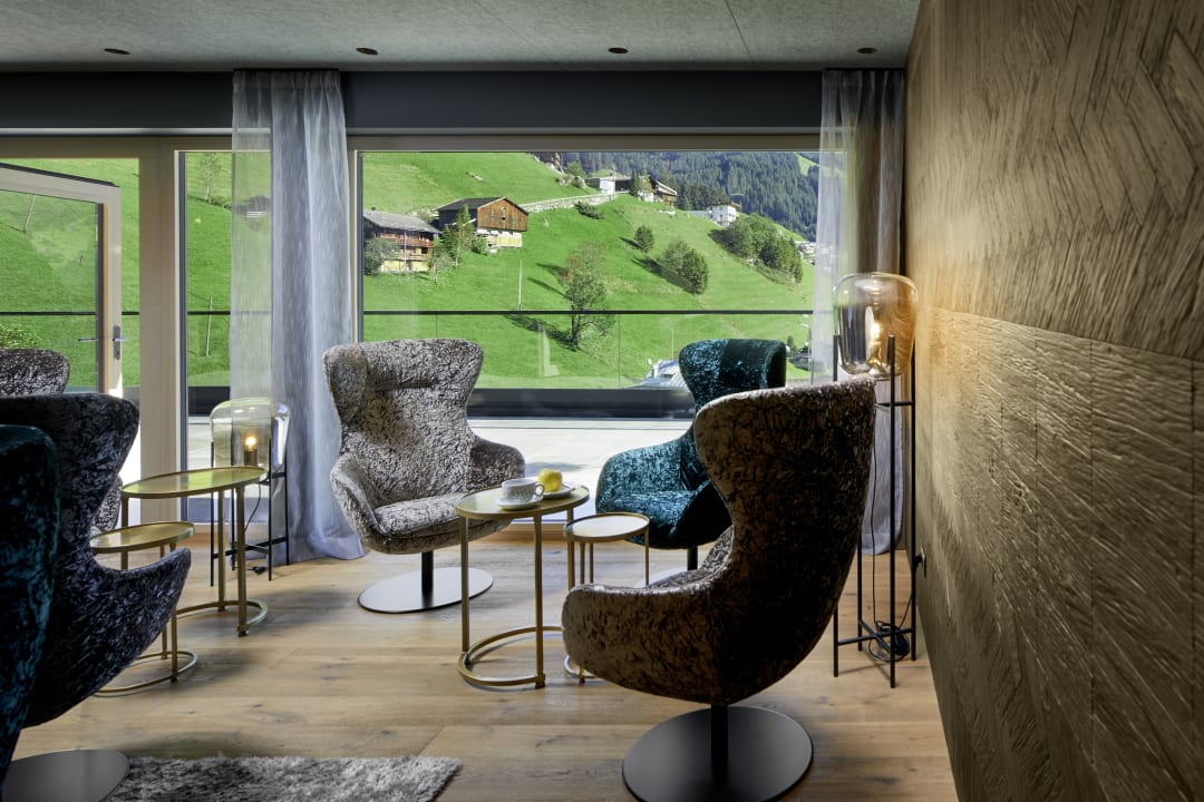 Lobby Hotel Tirolerhof