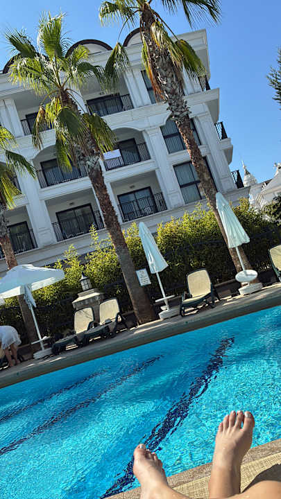 Pool Well Palace Side