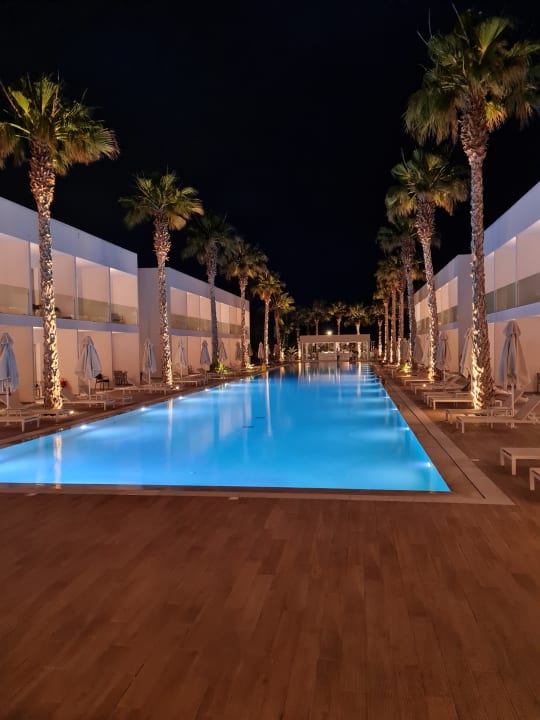 Pool White Dreams Resort & Anex