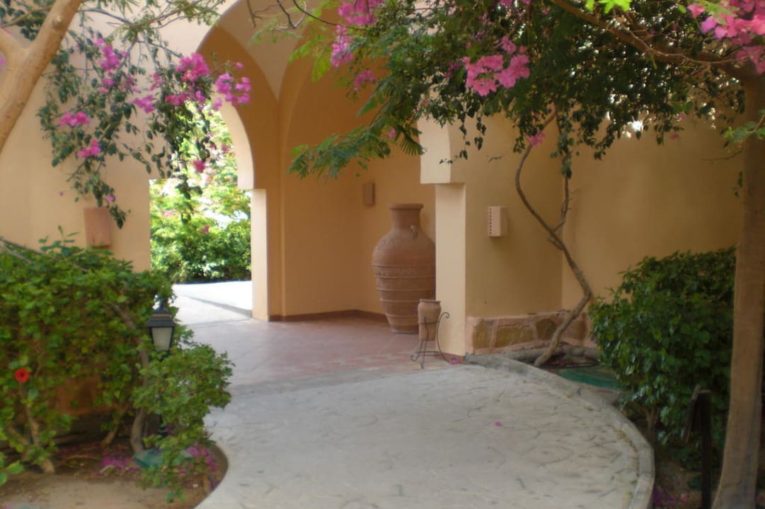 Weg zum Hotelzimmer Steigenberger Coraya Beach - Adults only