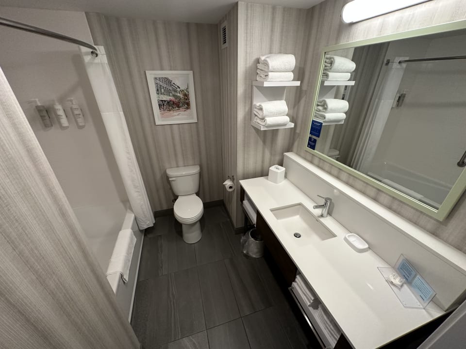 Zimmer Hampton Inn & Suites by Hilton Québec - Beauport