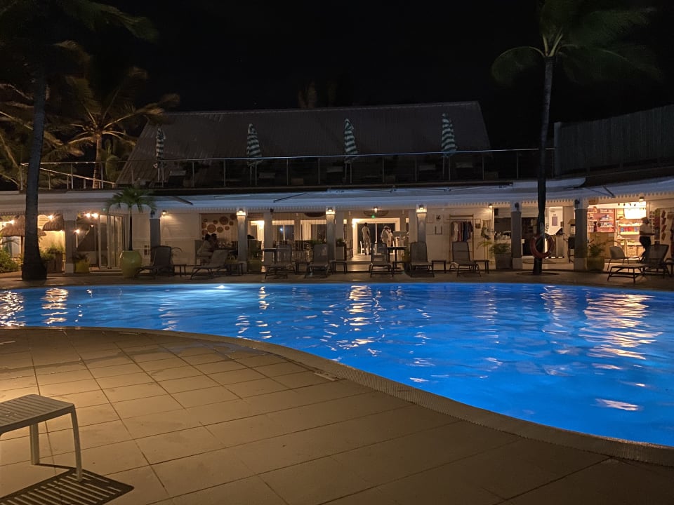 Pool Tropical Attitude - Adults only