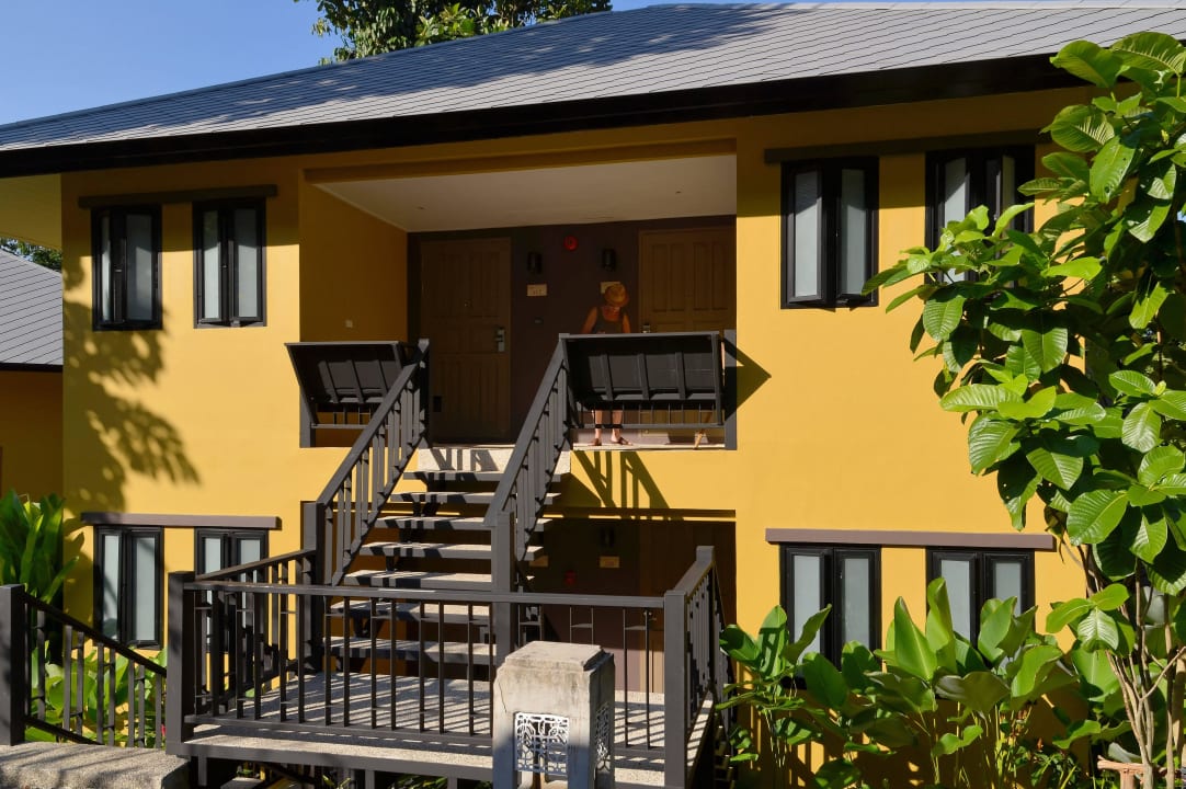 Neues Wohngebäude mit Hibiscus Grand Deluxe -und H Moracea by Khao Lak Resort