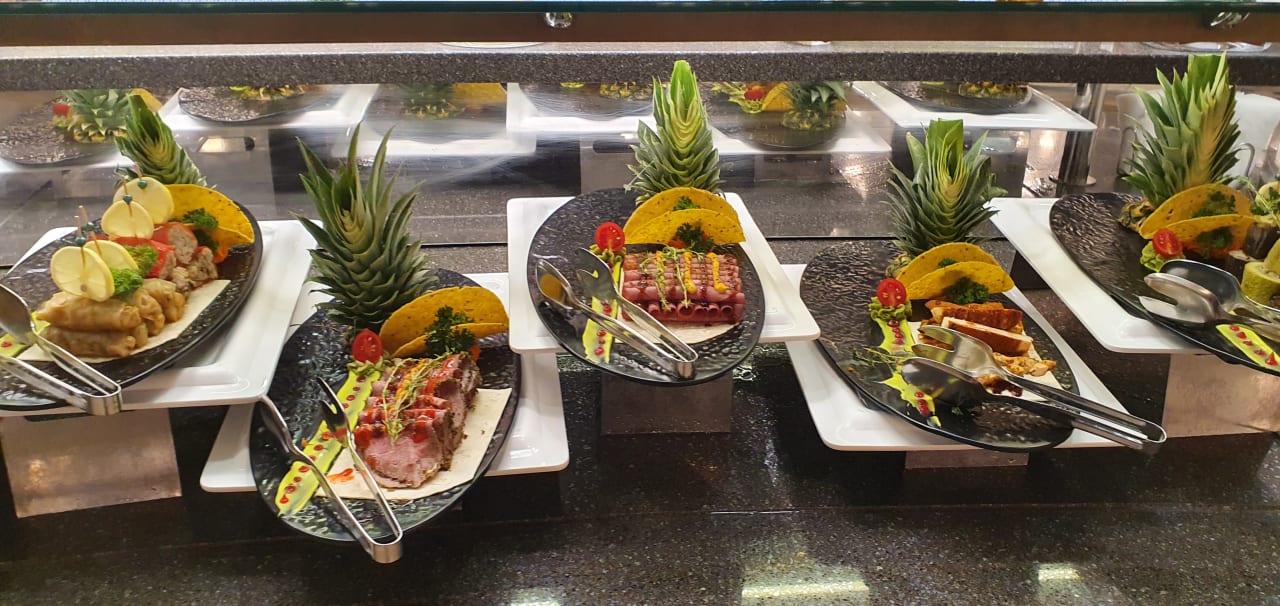 Gastro Royal Wings Hotel