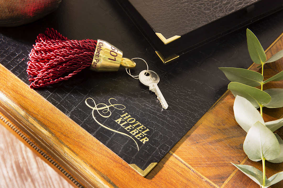 A real parisian authentic stay  ! Hotel Kleber Champs Elysees Tour Eiffel Paris