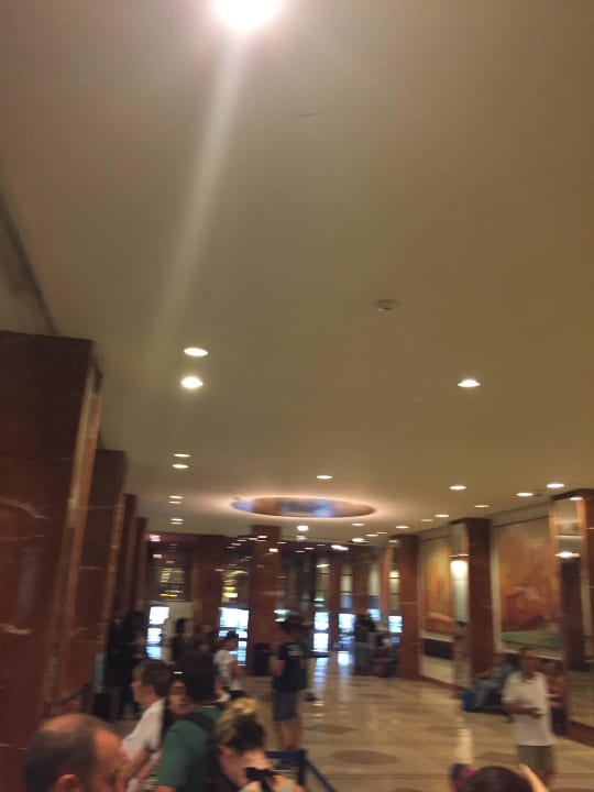 Eingang New York's Hotel Pennsylvania