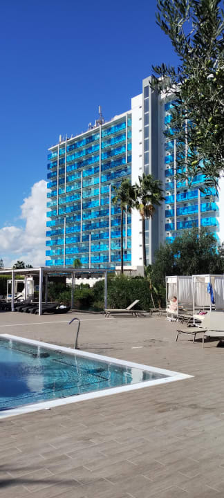 Außenansicht BG Tonga Tower Design Hotel & Suites