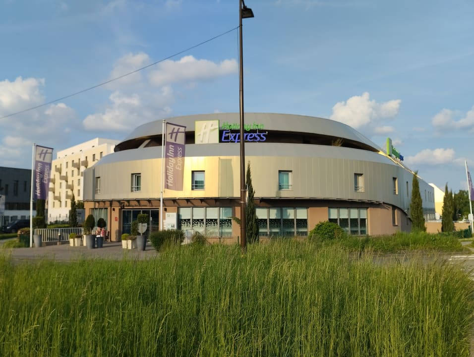 Außenansicht Holiday Inn Express Paris - Velizy