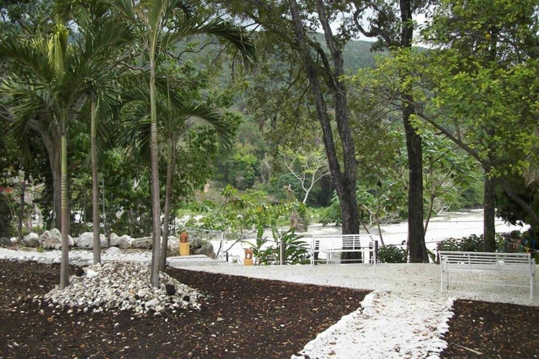 Vista al Rio Hotel Rancho Don Cesar