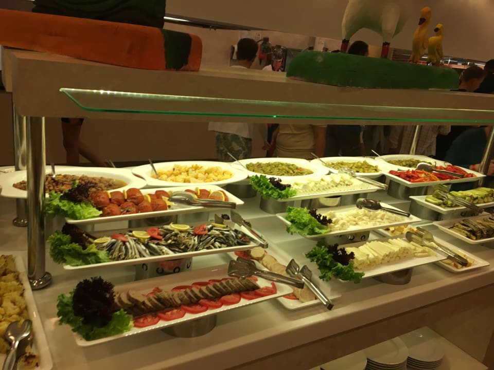 Büffet VONRESORT Golden Beach