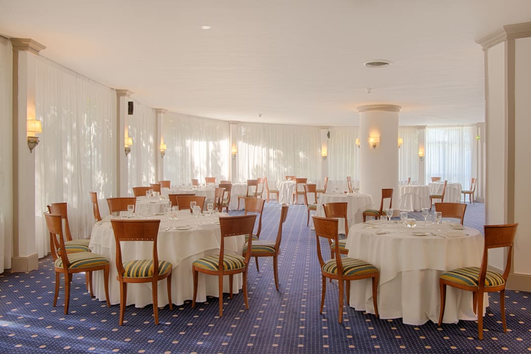 Restaurant NH Caltagirone Villa San Mauro