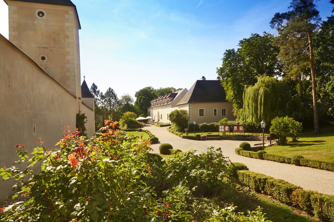Außenansicht Schlossgasthof Rosenburg