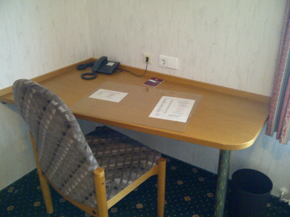 Schreibtisch Hotel Drei Könige