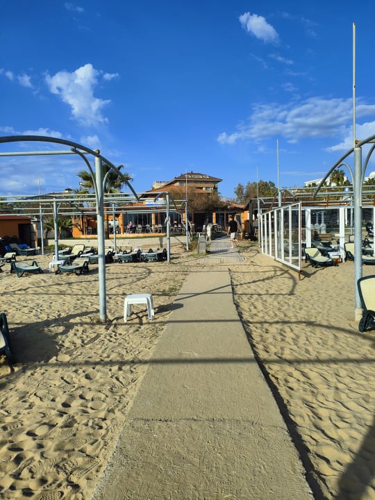 Strand Villa Side Residence