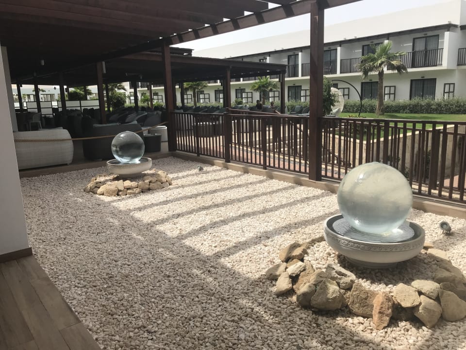 Gartenanlage Meliá Laguna Beach