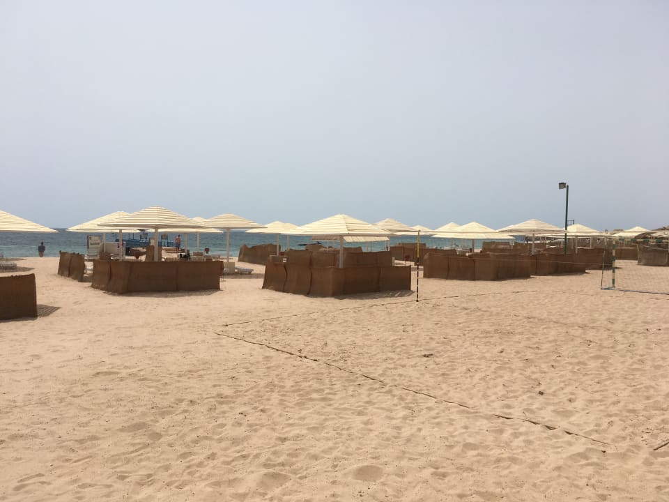 Strand Menaville Safaga