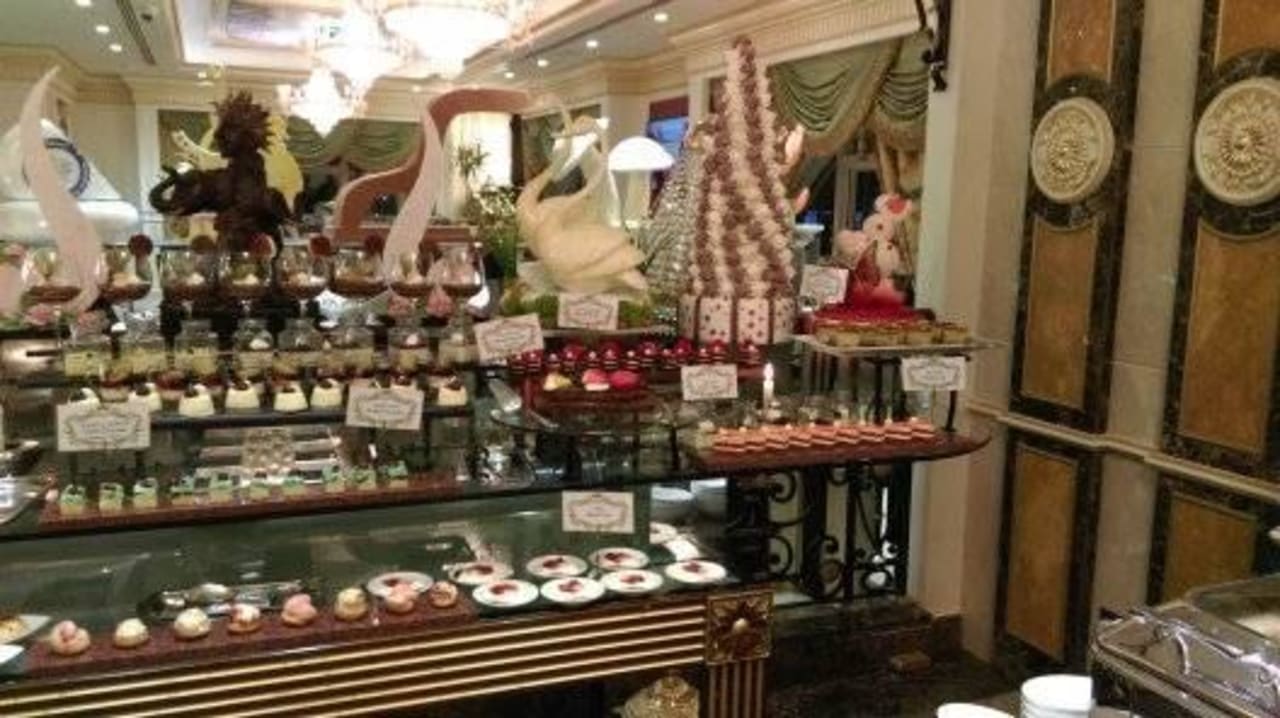 Dessertbuffet  Royal Rose Hotel