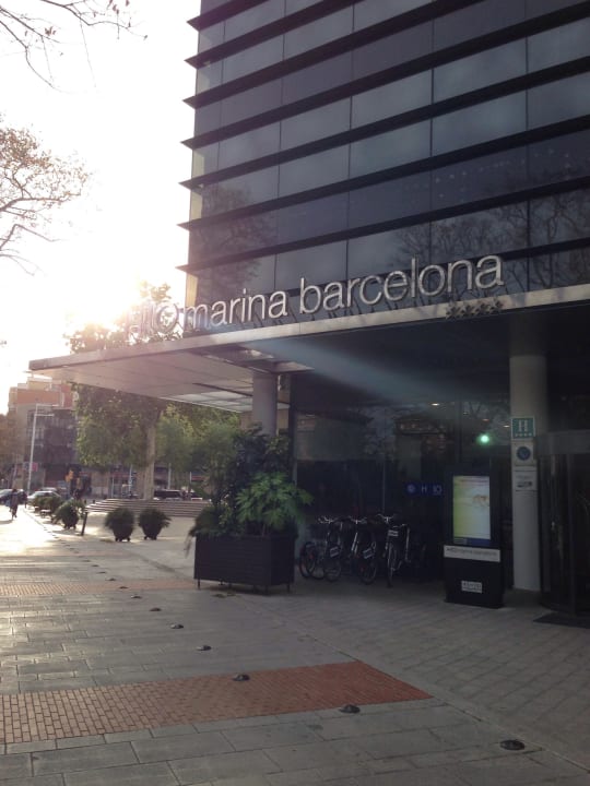 Gebäude  H10 Marina Barcelona