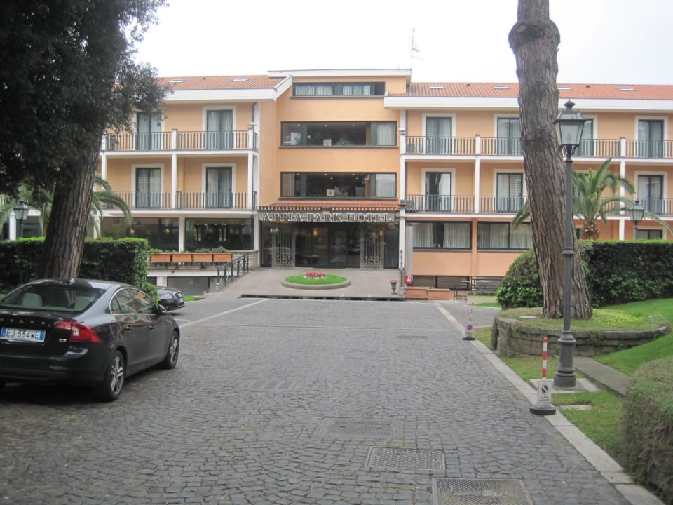 Hotelanfahrt Appia Park Hotel