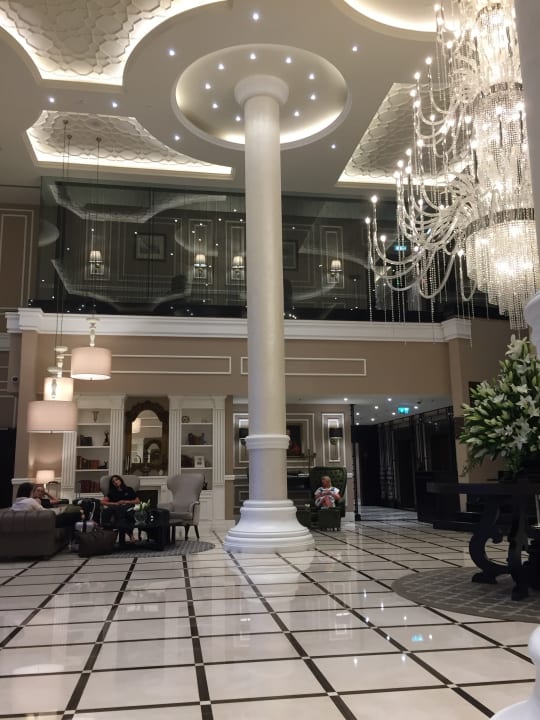 Lobby Dukes The Palm Dubai Hotel