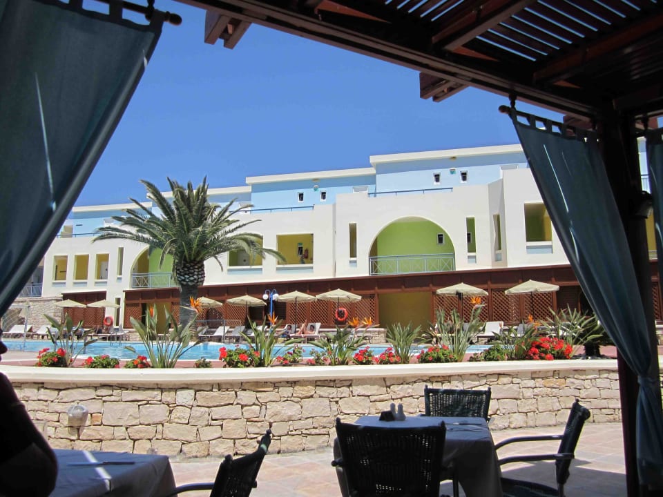 Ausblick beim Essen Mythos Palace Resort & Spa