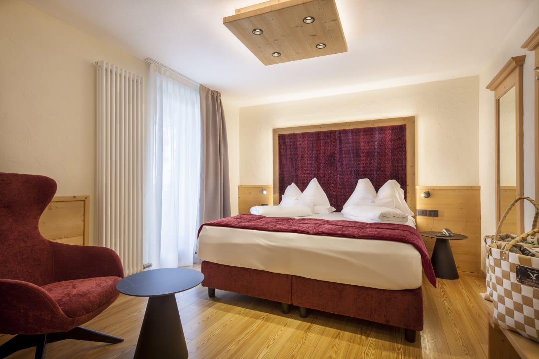 Zimmer ADLER MERYEM Wellnesshotel – Andalo