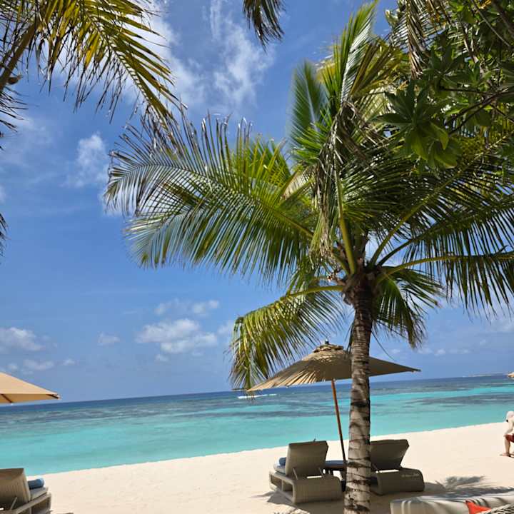 Strand Kuredhivaru Resort and Spa, Maldives