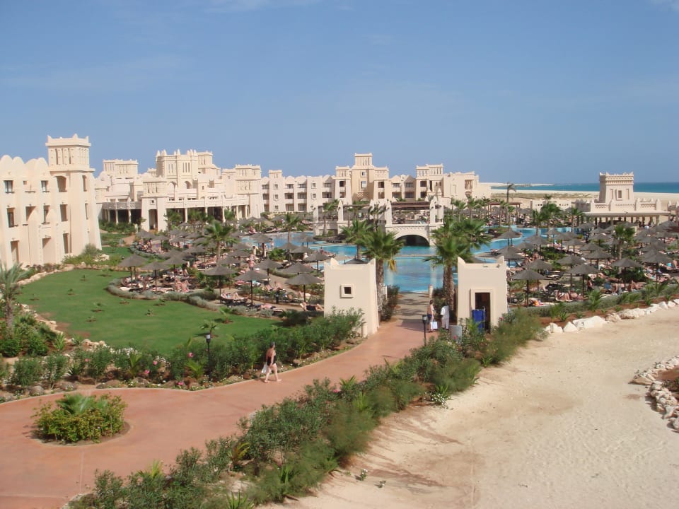 Blick auf den Hauptpool Hotel Riu Touareg