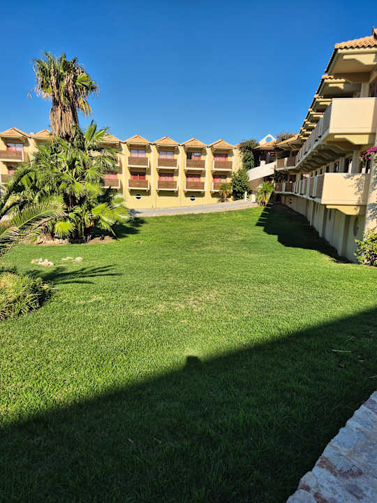 Außenansicht Hotel Kalithea Horizon Royal