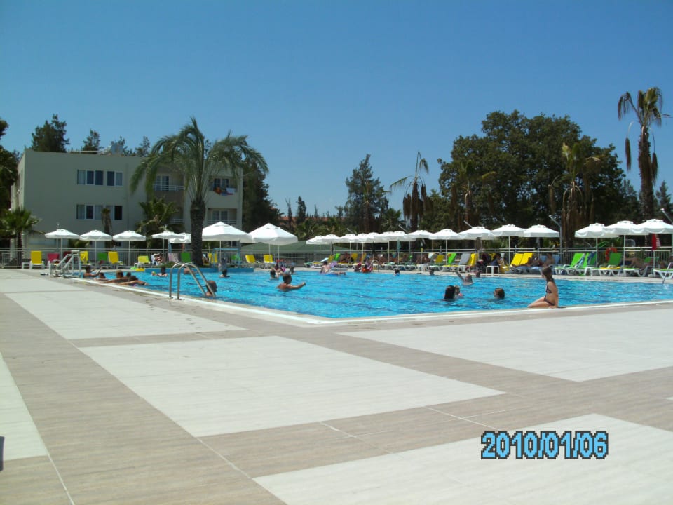 Großes Schwimmbecken Club Sidelya Hotel