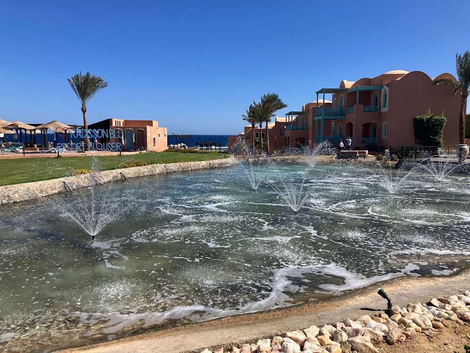 Außenansicht Radisson Blu Resort, El Quseir