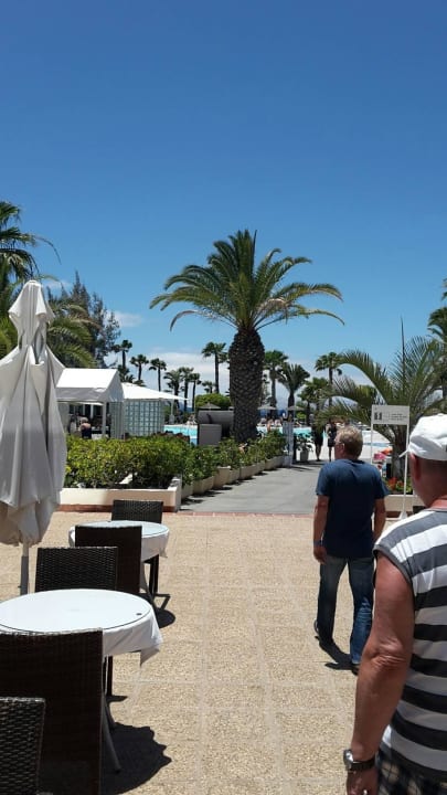 Pool am Mittag Dreams Lanzarote Playa Dorada Resort & Spa