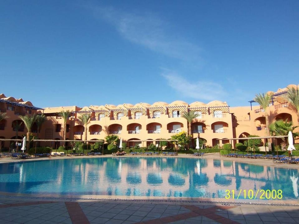 Family Pool 01 Jaz Makadi Oasis Resort