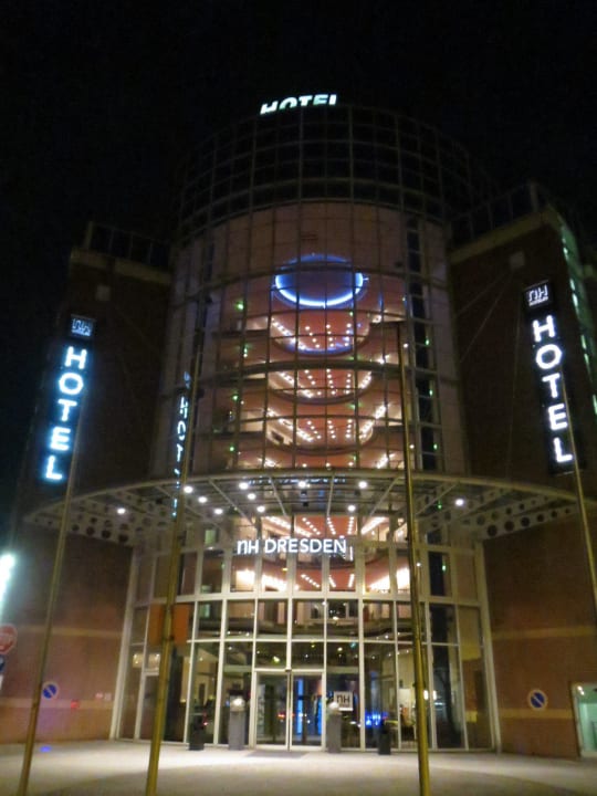 Frontansicht NH Dresden Neustadt