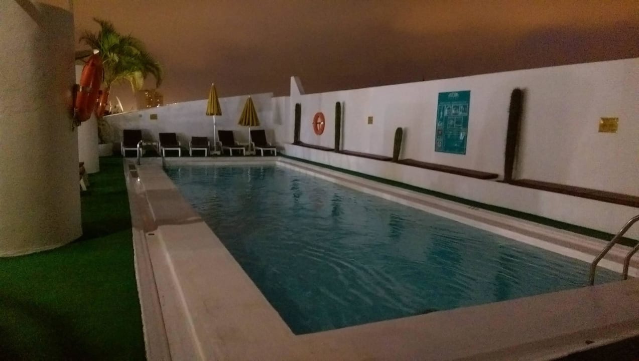 Pool im 5. Stock Bull Astoria