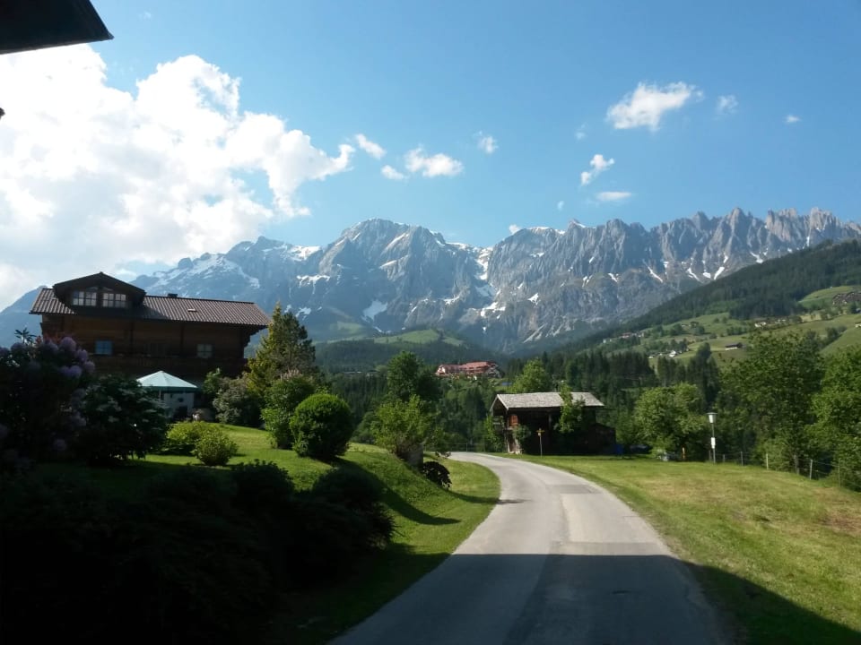Blick von vorm Haus zum Hochkönig Haus Huber