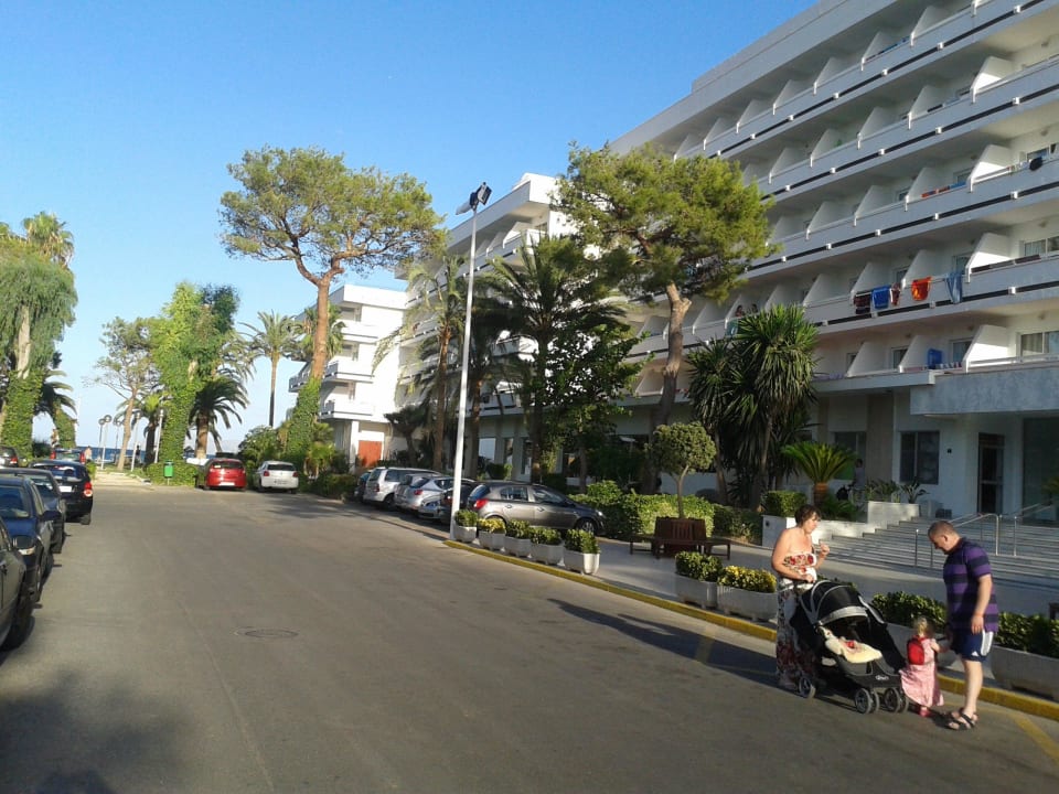 Haupteingang Blick Richtung Meer Hotel Condesa