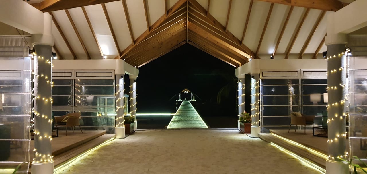 Lobby NH Collection Maldives Havodda Resort