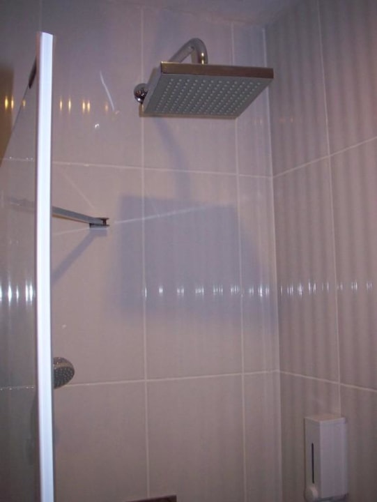 Dusche Xperia Kandelor Hotel