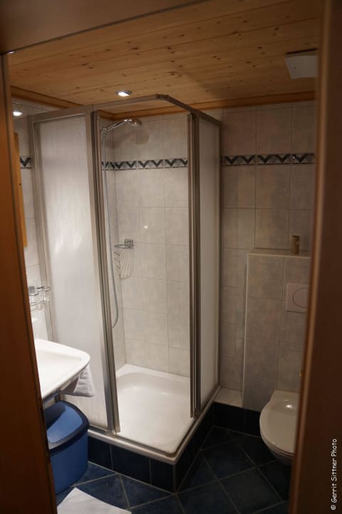 Bad im Familienzimmer #1 Hotel Vermala