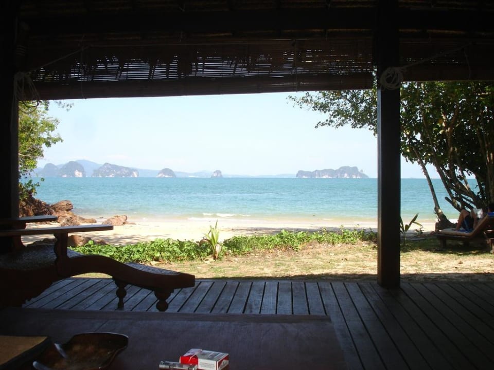 Blick vom Sofa aufs Meer Hotel Koyao Island Resort