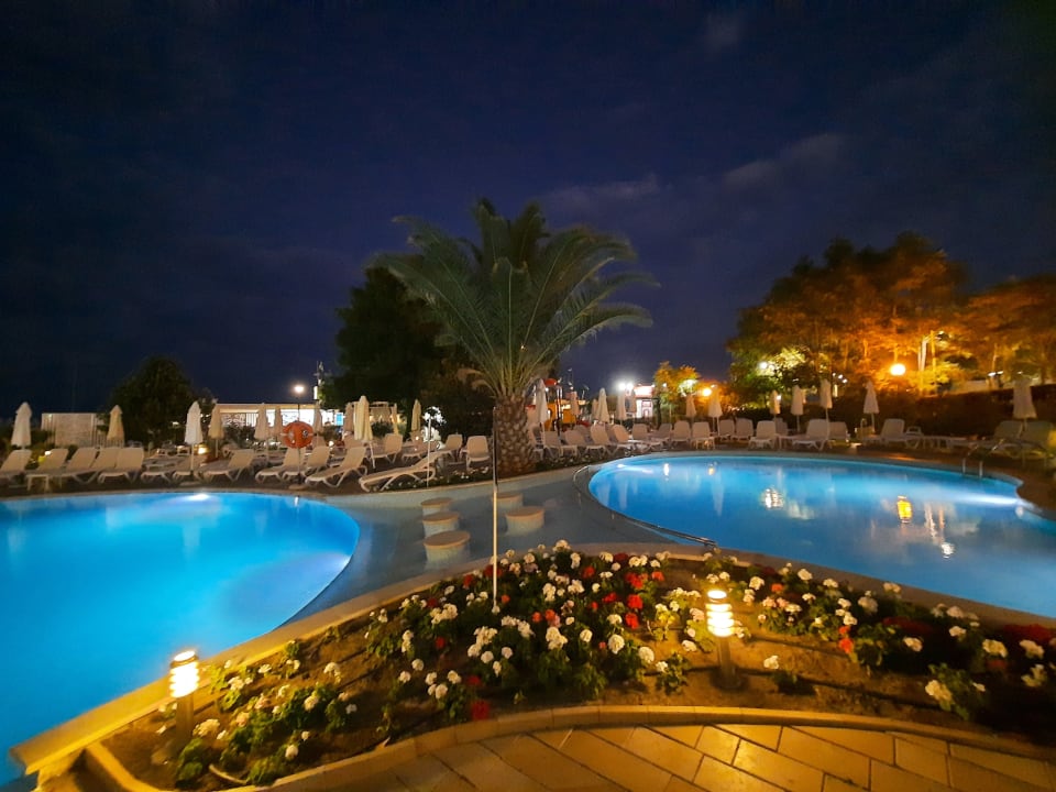 Pool Sentido Neptun Beach