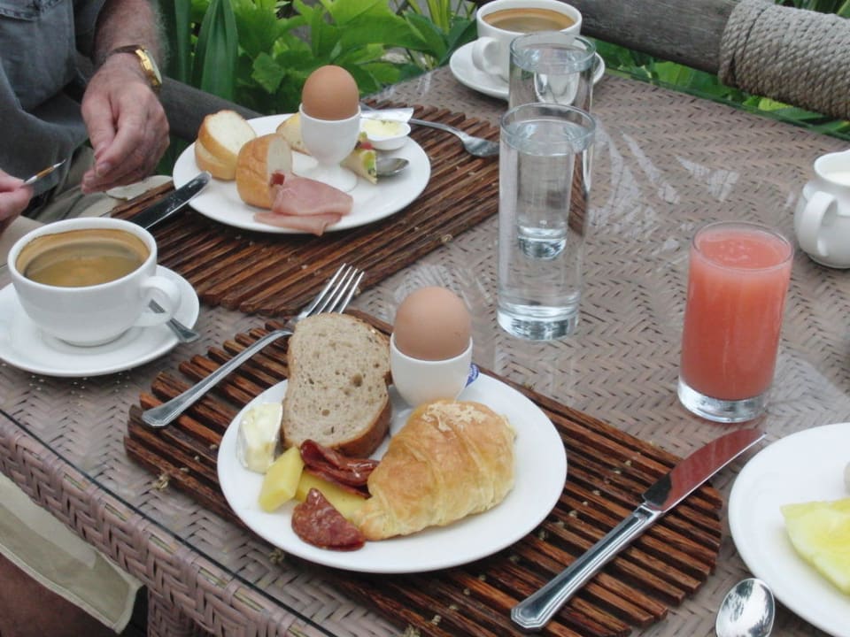 Frühstück im Bella Rosa Padma Resort Legian